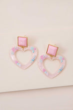 Load image into Gallery viewer, Lucy Heart Earrings
