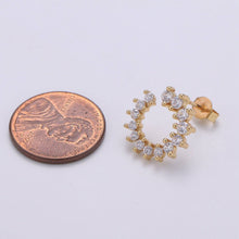 Load image into Gallery viewer, Cluster Stud Earrings
