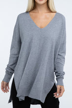 Load image into Gallery viewer, Hi-Low Hem Front Seam Sweater
