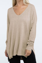 Load image into Gallery viewer, Hi-Low Hem Front Seam Sweater
