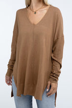 Load image into Gallery viewer, Hi-Low Hem Front Seam Sweater
