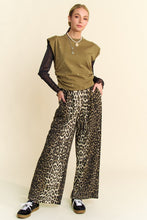 Load image into Gallery viewer, Leopard Wide Leg Pants
