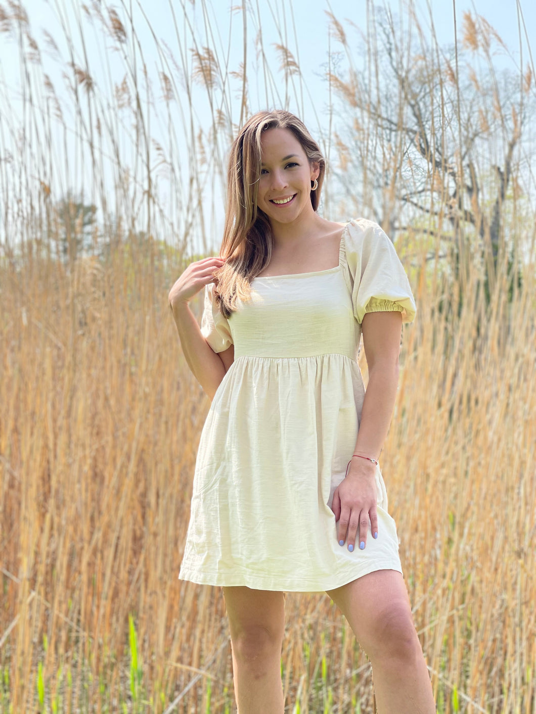 Puff Sleeve Mini dress with pockets. Feels and looks like linen in person, such a beautiful and easy dress to wear! The babydoll silhouette is flattering on all body types!