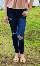 Load image into Gallery viewer, high rise denim
